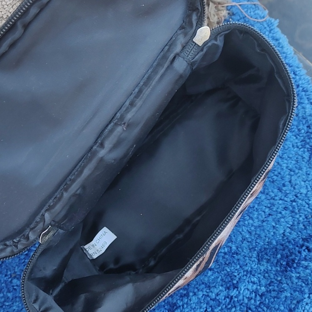 Leopard Make up Bag - Picture 8 of 8
